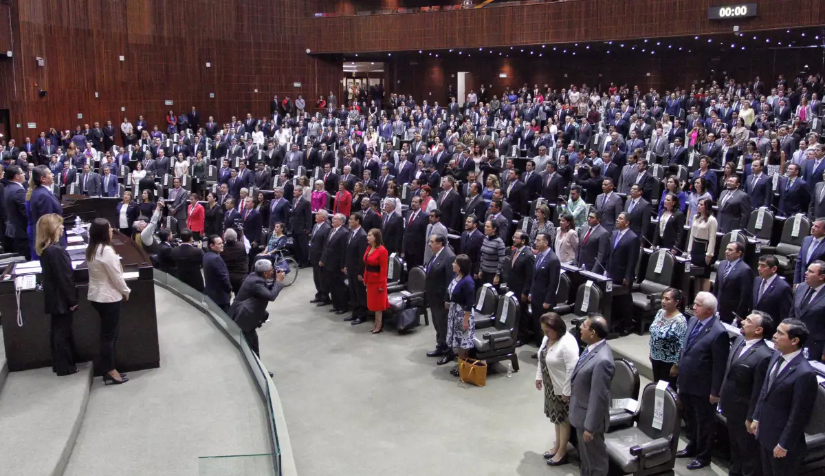 Del 13 al 17 de junio se realizó el periodo extraordinario de sesiones. Aunque aprobaron el Sistema Nacional Anticorrupción y Mando Mixto, temas como la marihuana quedó pendiente. 