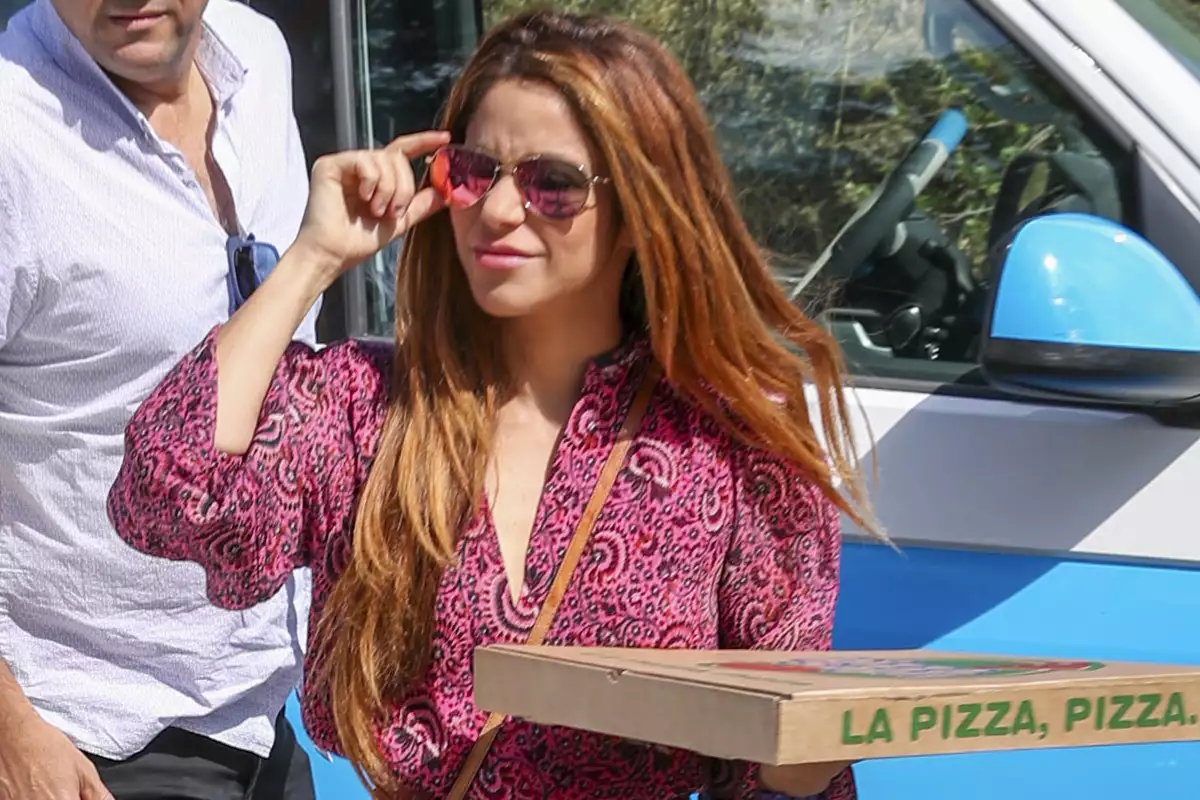 Shakira demuestra que la vida sigue después de tronar con Piqué