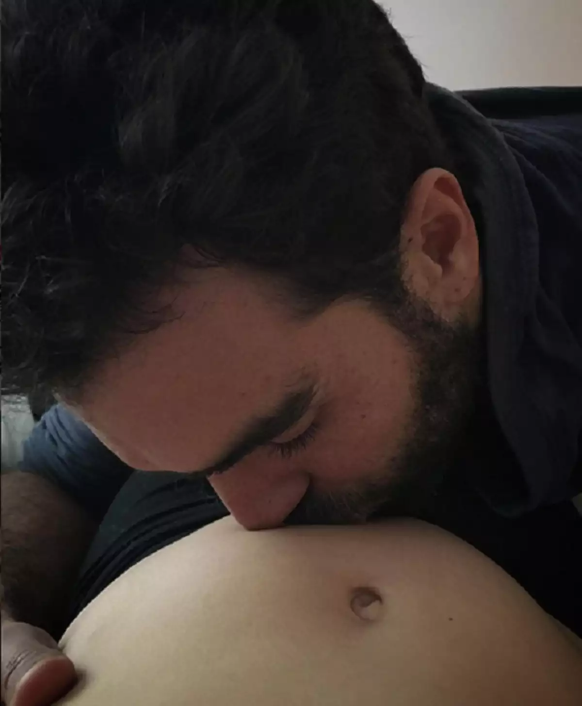 La actriz presumió en Instagram el lado más tierno de Marcus Ornellas con su futuro bebé.