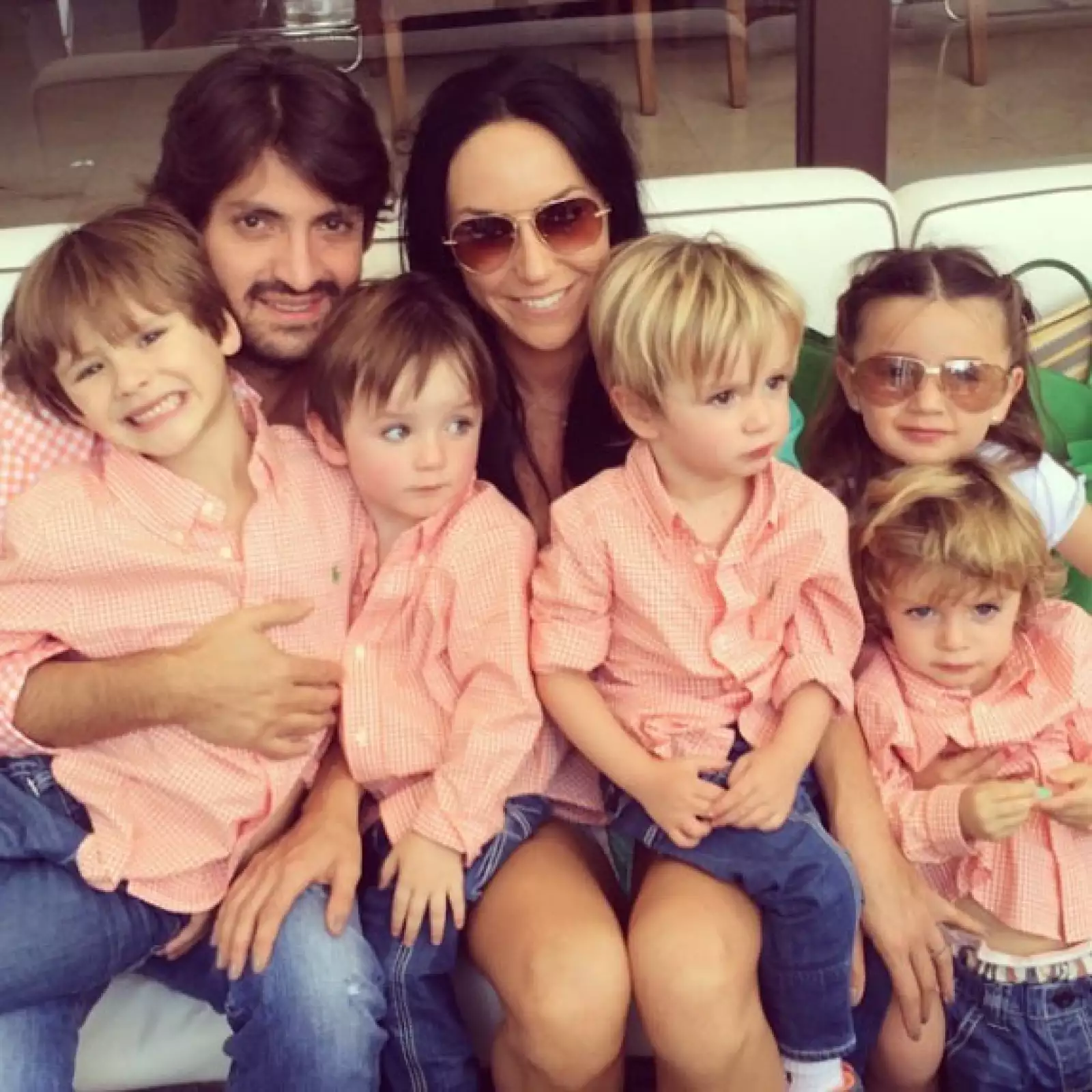 Así de unida luce la familia de Inés, quien en esta foto agradeció a Dios por tenerlos a todos.