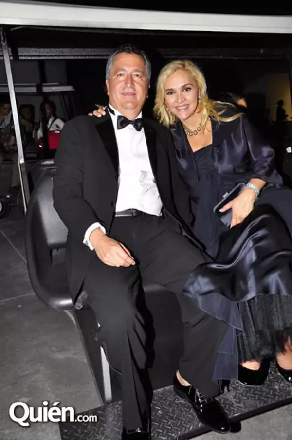 Juntos en la inauguración del Omnilife.