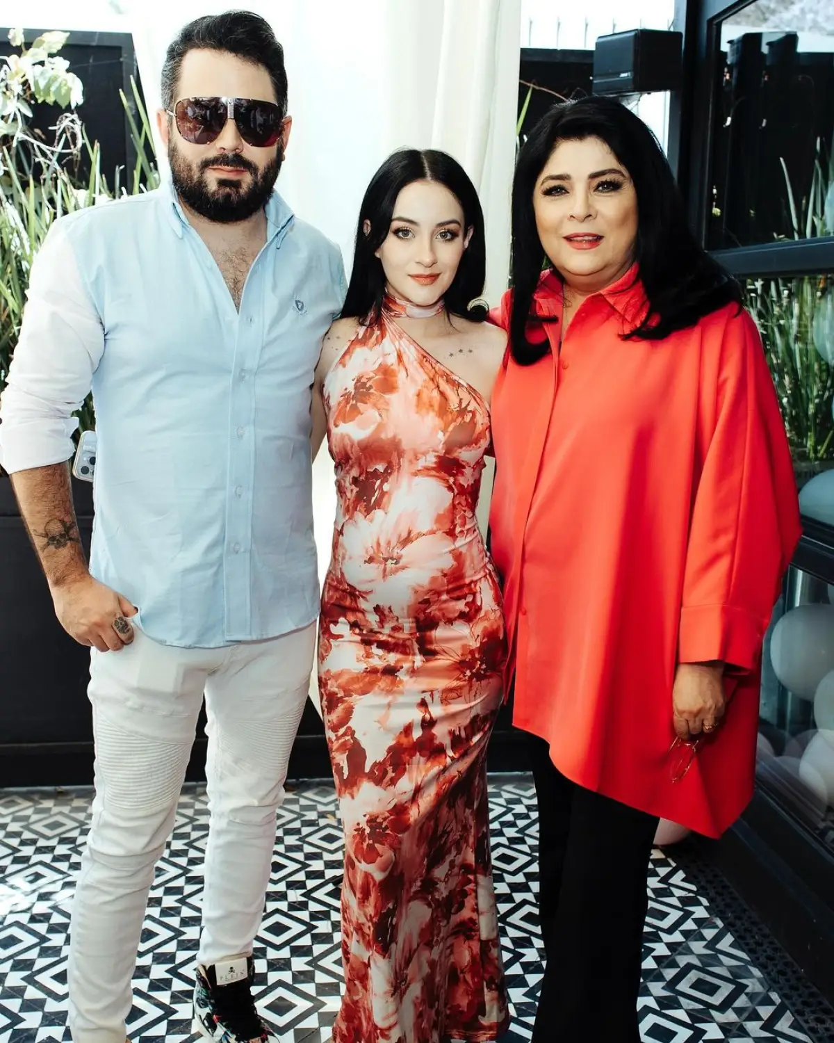 jose-eduardo-derbez-novia.jpg