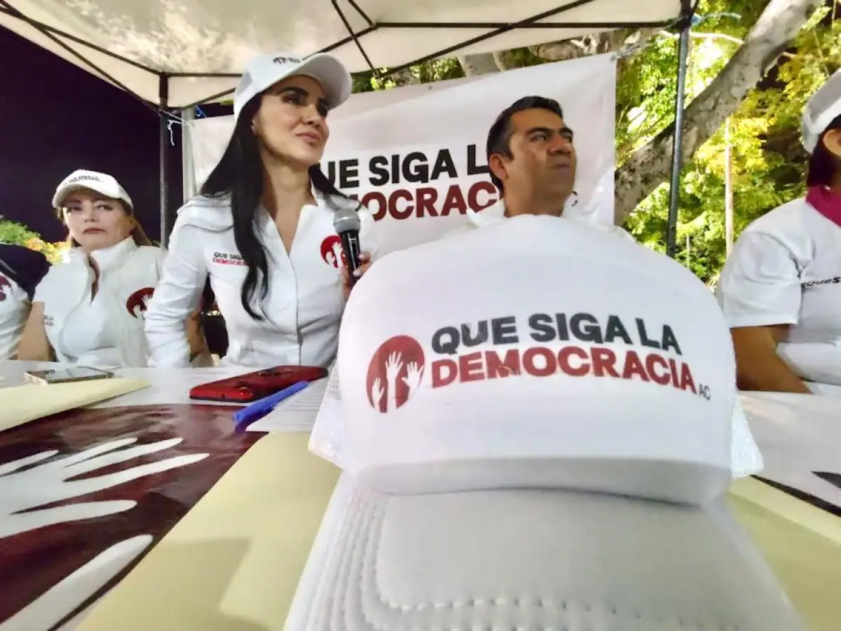 Que- Siga- la-Democracia