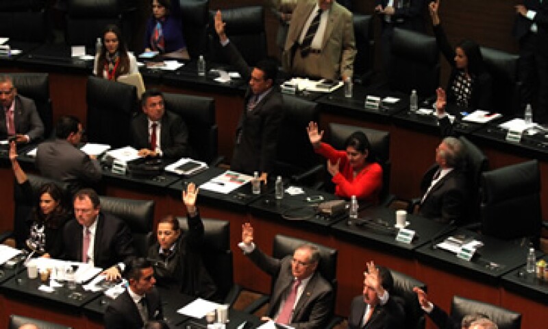 Se aprobó que el Banxico contribuya a disminuir la deuda pública. (Foto: Cuartoscuro/Archivo)