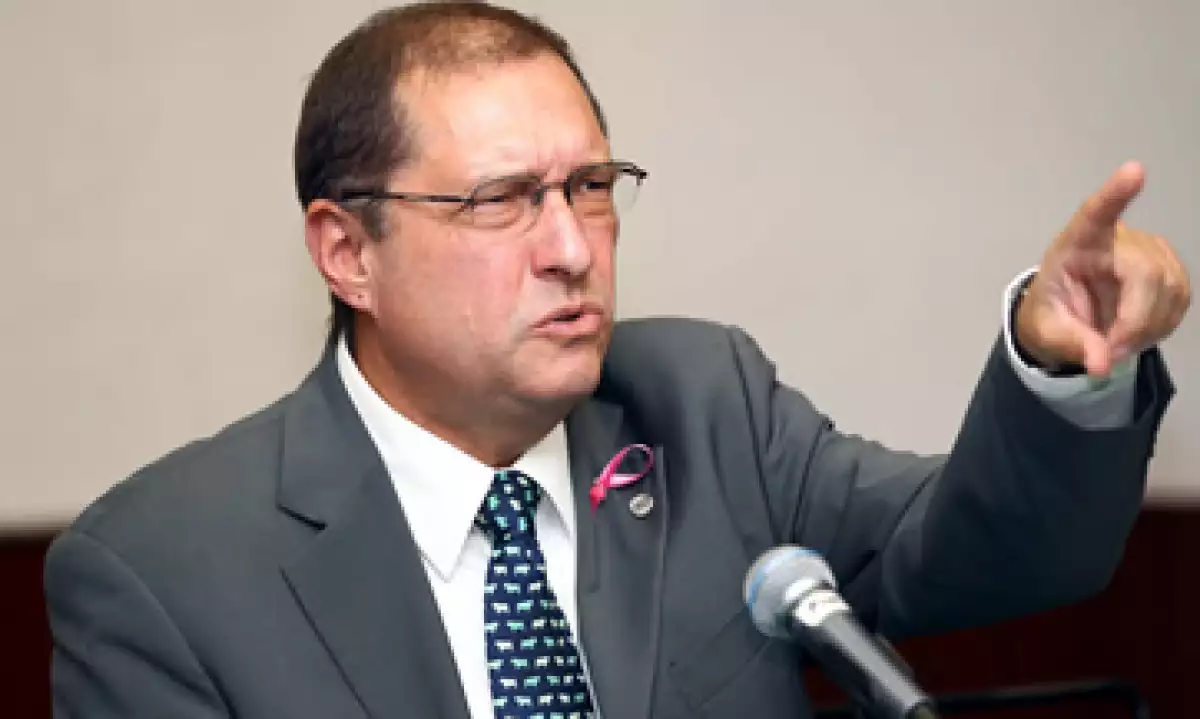 América Móvil logró que Pérez Motta fuera excluido de la votación sobre ese recurso, alegando que el funcionario estaba sesgado. (Foto: Notimex)