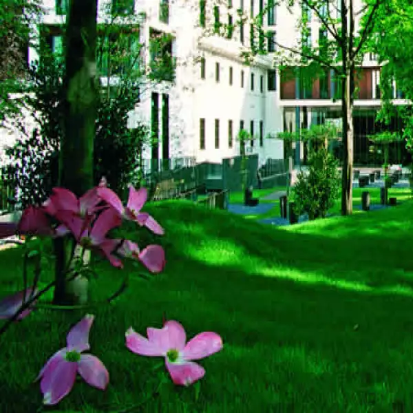 Katie Holmes no pudo esconder la emoción que le da compartir su vida con el laureado actor.