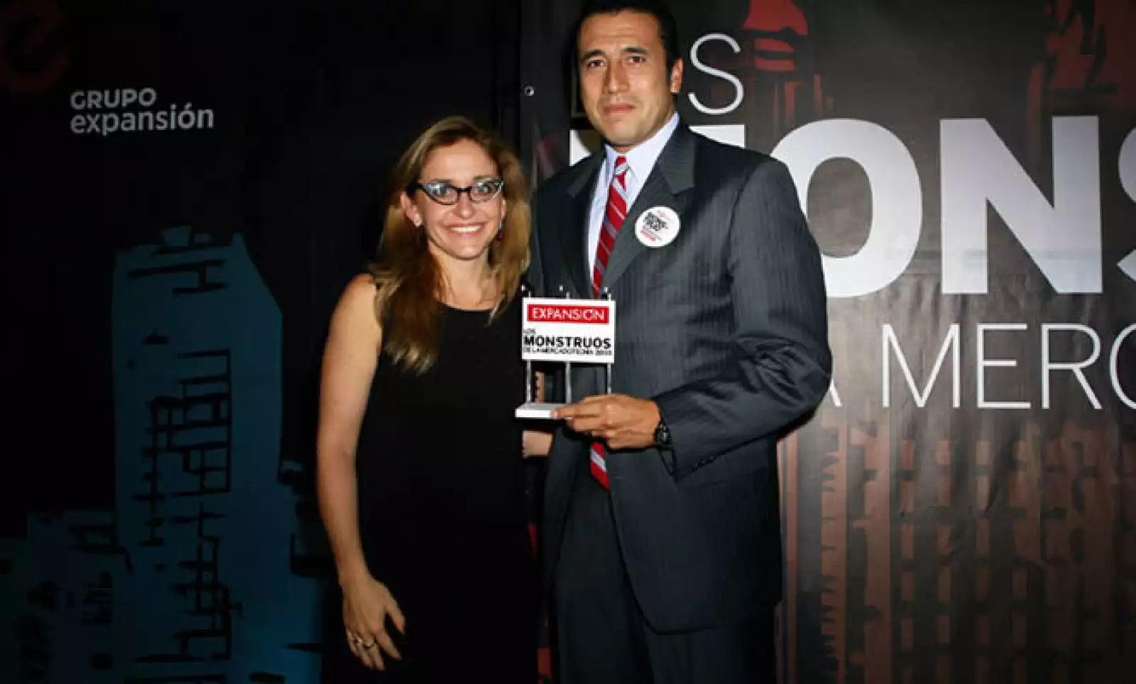 José Manuel González, director de mercadotecnia de Bimbo y Bárbara Anderson.