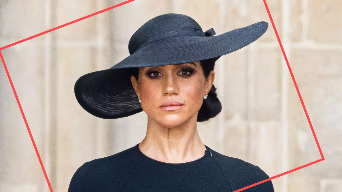 meghan-markle-queen.jpg