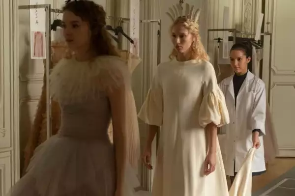 pelicula alta costura dior