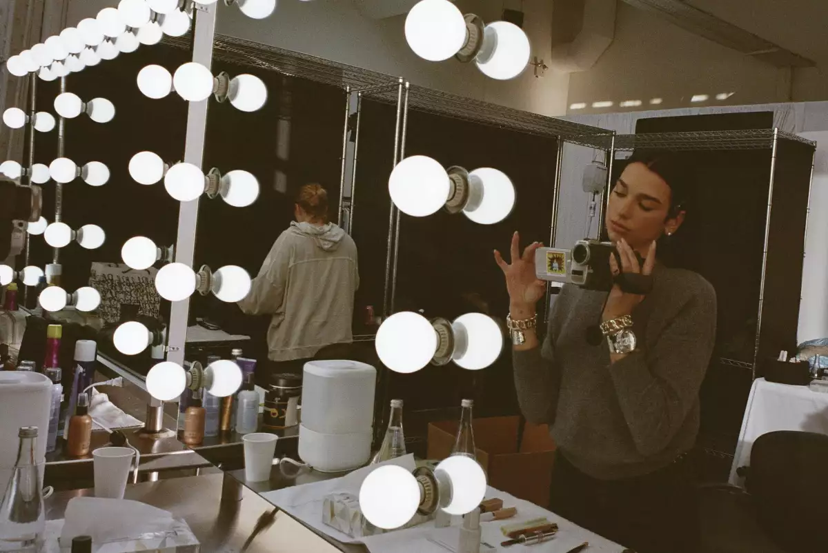 dua-lipa-jennie-chanel