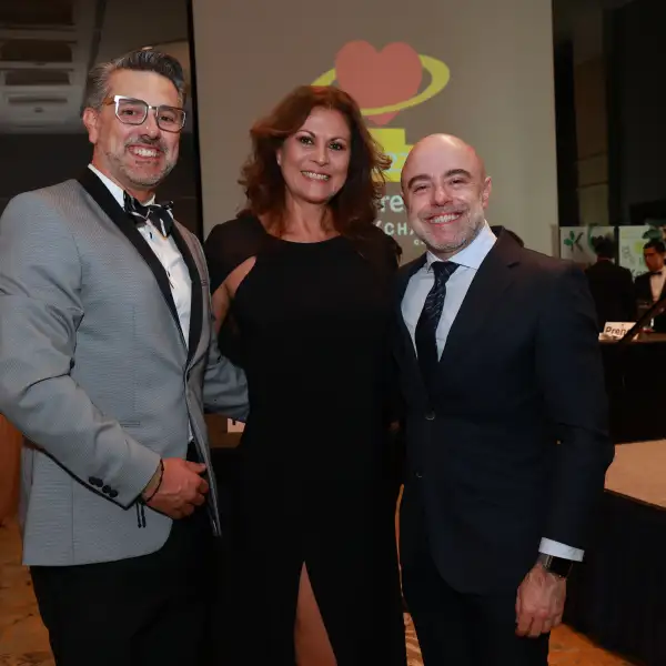 Ernesto Rowe, Nora Fuentes  y Ángel López 