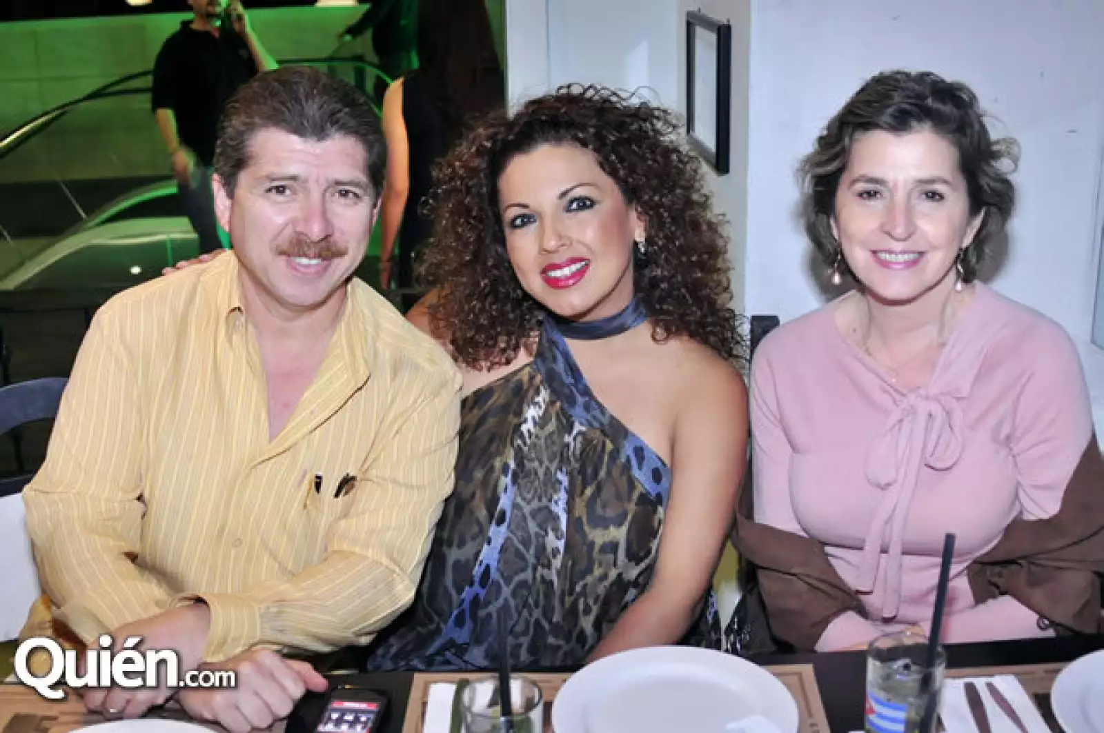 Carlos Hinojosa,Patricia de Hinojosa y Lupe Martínez