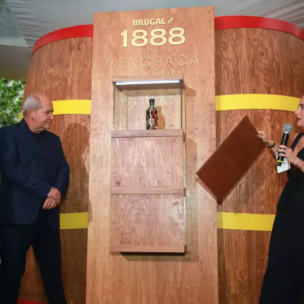 lorena-de-alba-cesar-menchaca-katy-castro