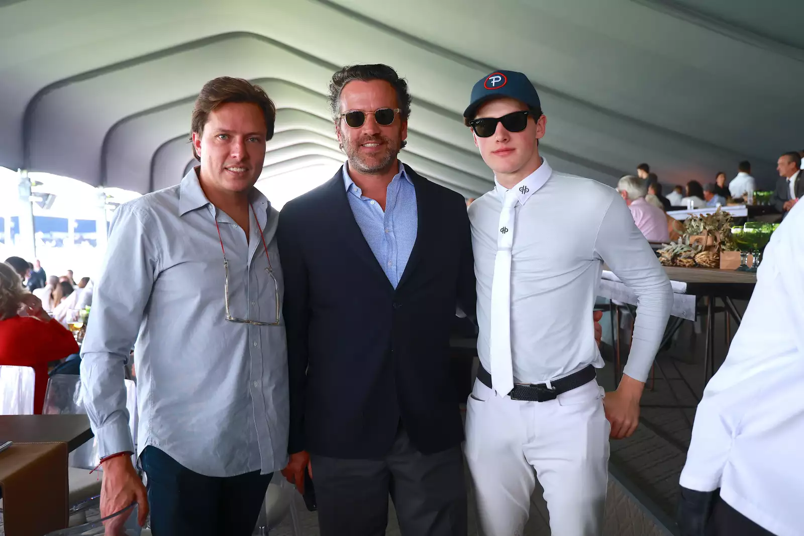 Santiago Rodríguez con Francisco y Francisco Pasquel 