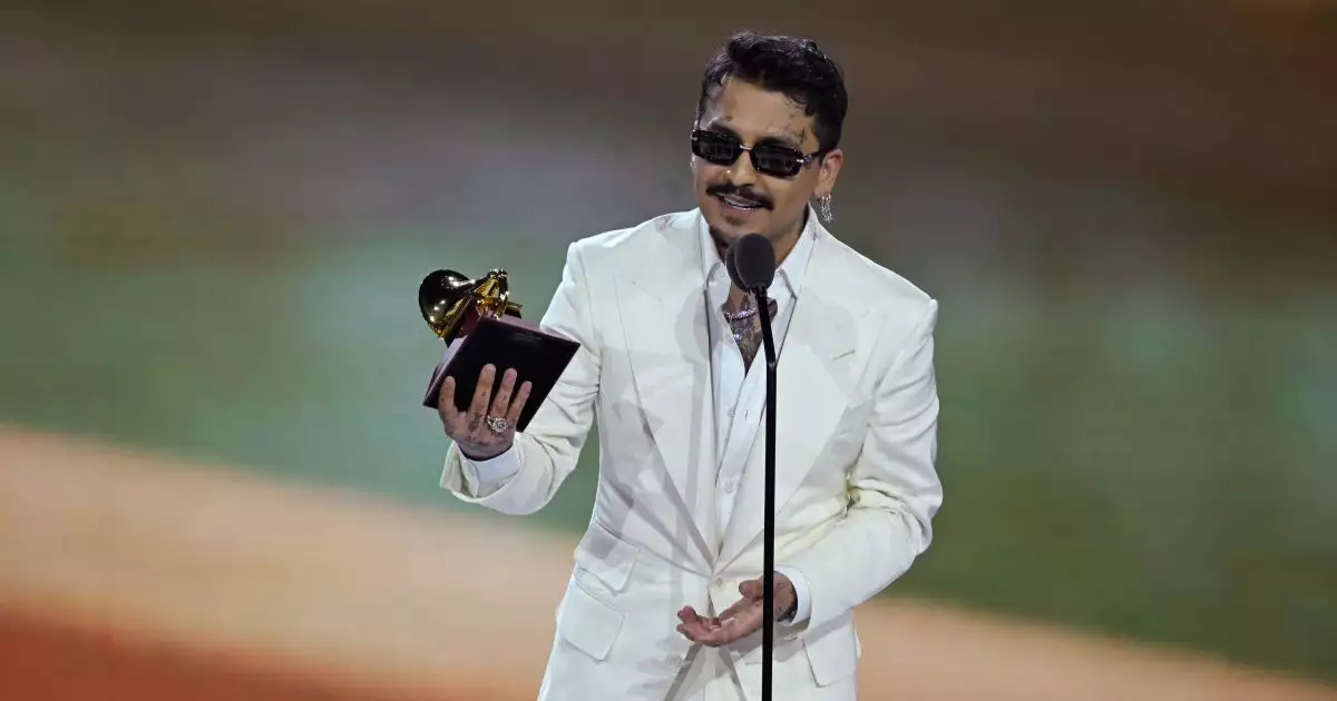 Christian-Nodal-comparece-ante-la-FGR