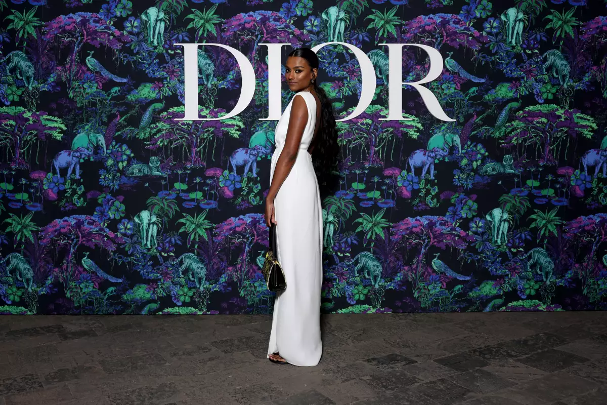 Christian Dior : Photocall - Womenswear Fall 2023 Show In Mumbai