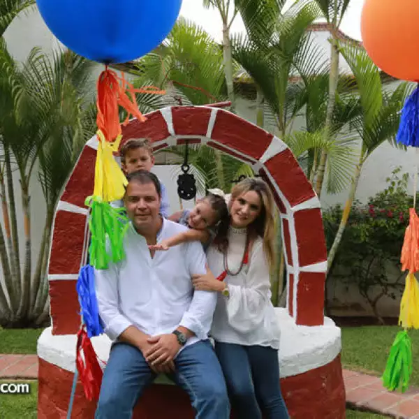 Rodrigo Gallardo,Rodrigo Gallardo,Inés Gallardo y Angie Venegas