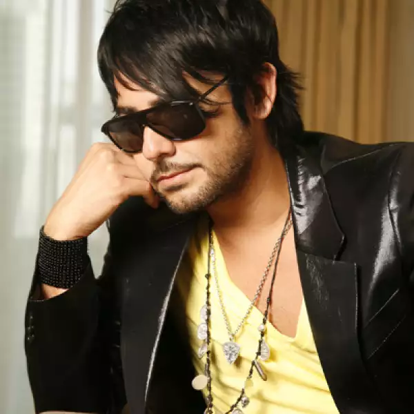 Beto Cuevas (Cantante)