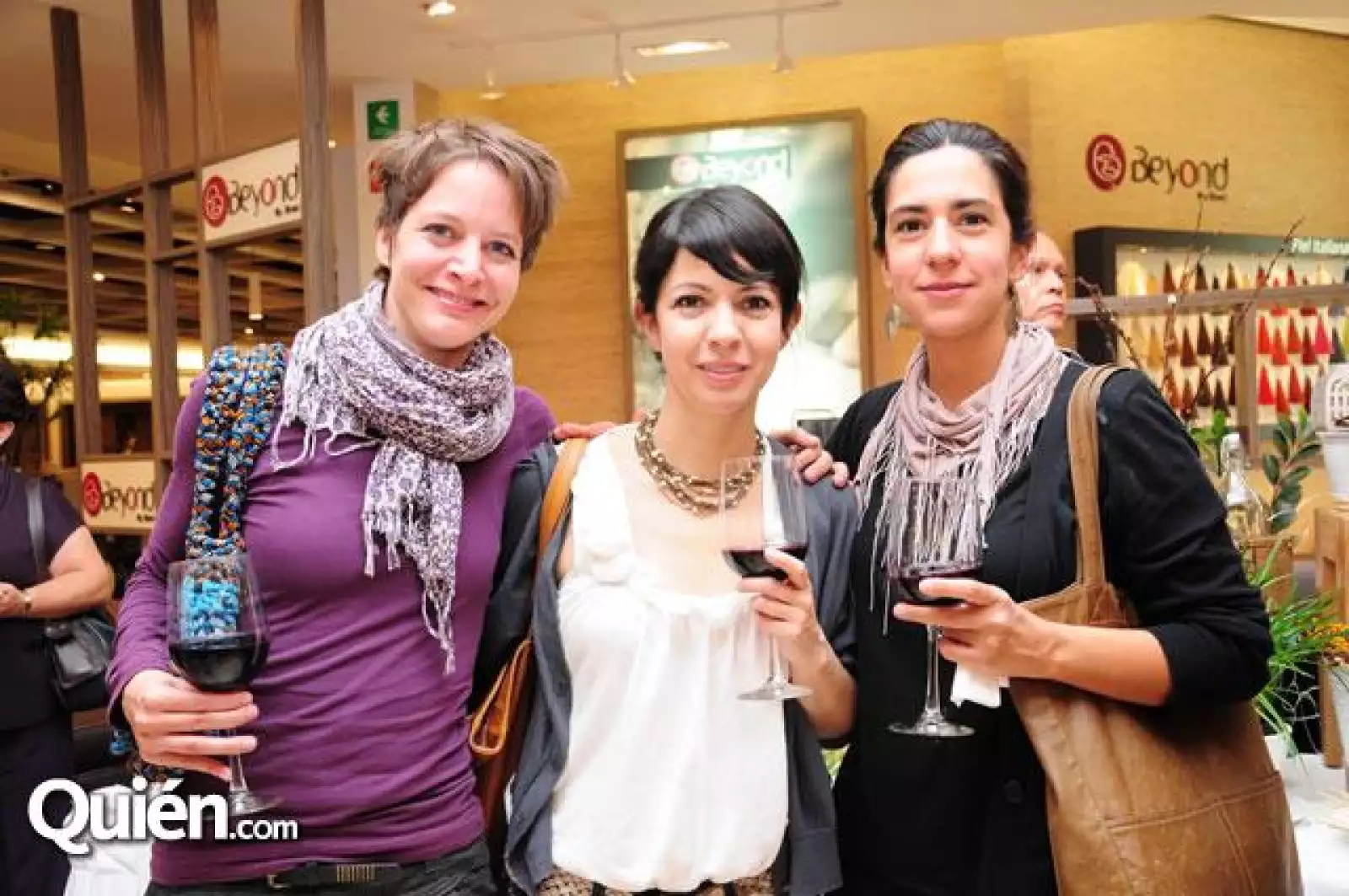 Nate Ferres,Rosy Rubio,Liliana Sarate