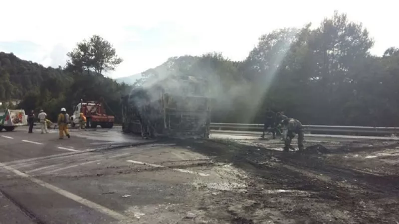 autobus_incendiado_michoacán