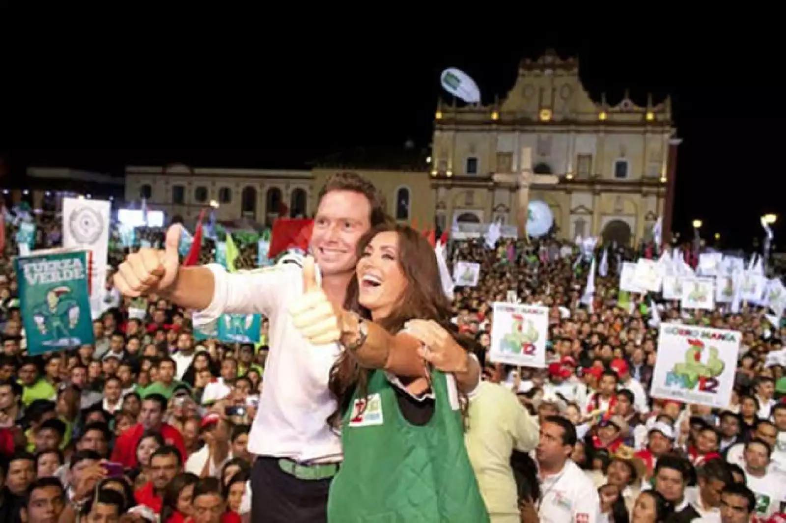 Fue en julio de ese mismo año cuando fuentes cercanas a la pareja confirmaron a Quién.com que existía una relación. Durante toda su campaña por el gobierno de Chiapas, Anahí le expresó en múltiples ocasiones su apoyo a través de Twitter.