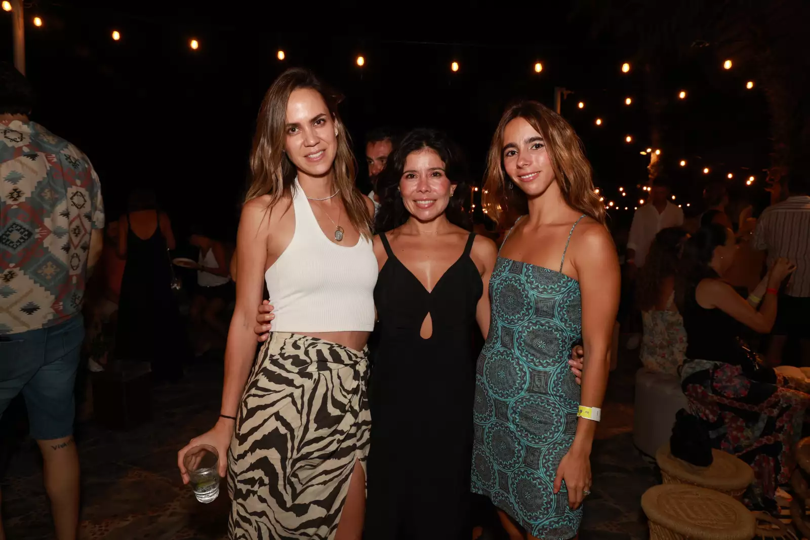  Rebeca Álvarez del Castillo , Lorena Cuellar y Tiziana Figared