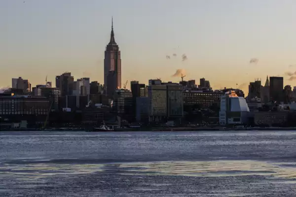 Frigid Cold Snap Continues In New York City As Temperatures Dip Into Single Digits