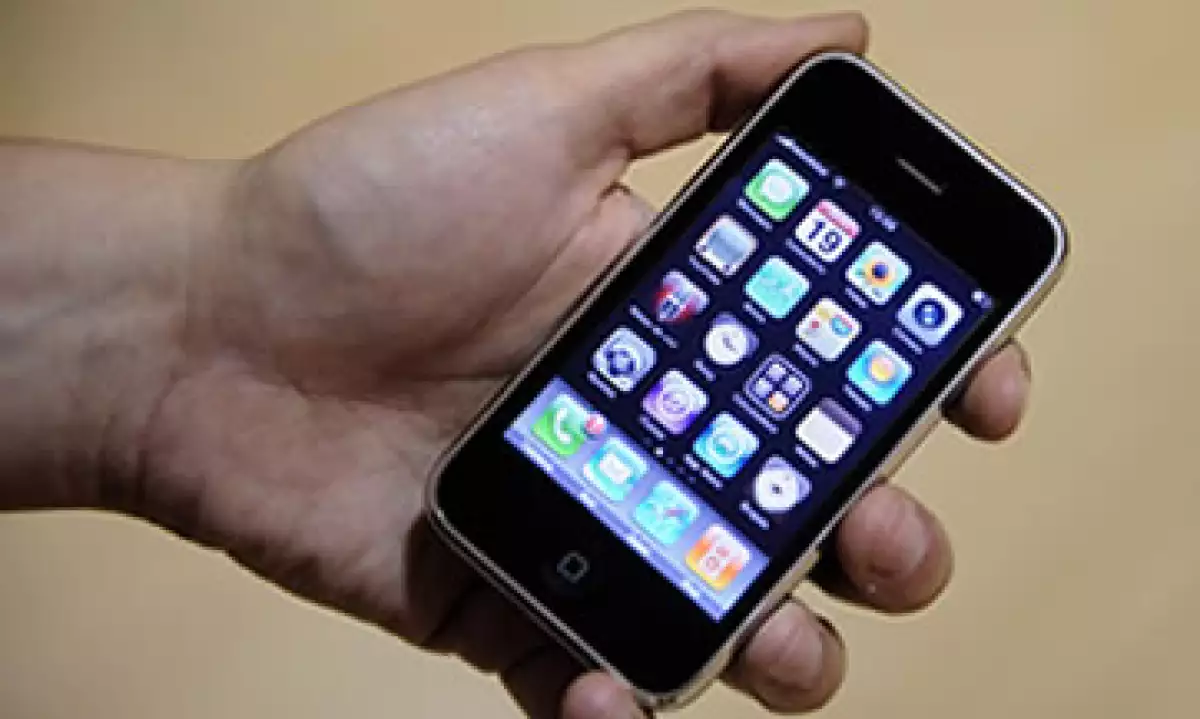 Office Mobile para iPhone está disponible de manera gratuita a partir de este viernes. (Foto: AP)