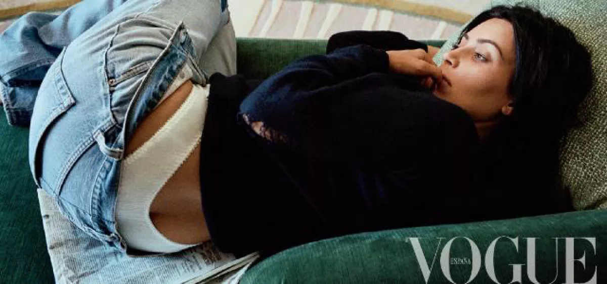 Según informó el make up artist que colaboró en la sesión de fotos, normalmente Kim está acostumbrada a estar sin maquillaje en su casa.
