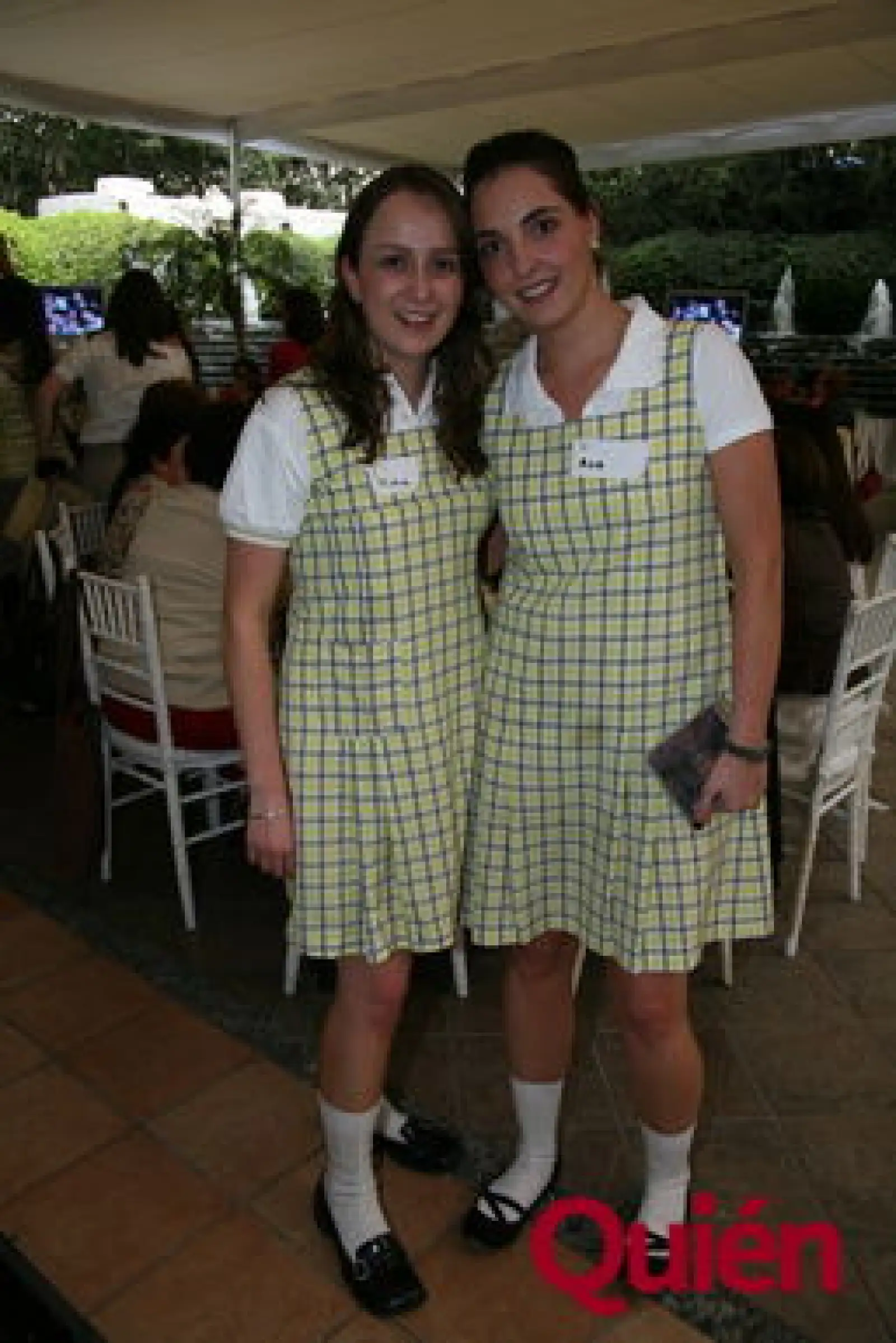 Paulina Flores, Ana Crixel
