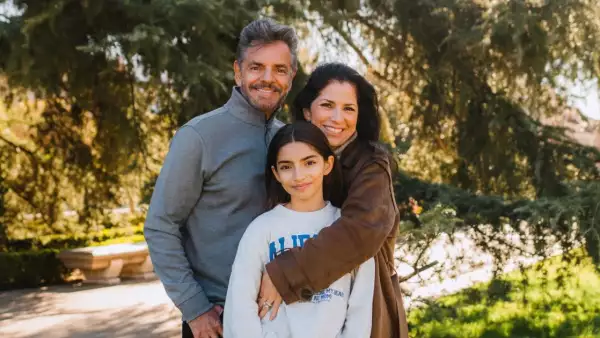 Eugenio Derbez, Alessandra Rosaldo y Aitana Derbez