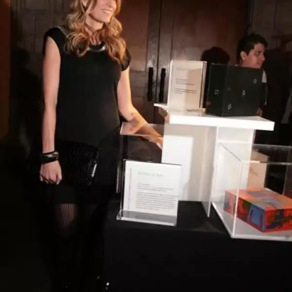 Cajas en subasta revive el arte