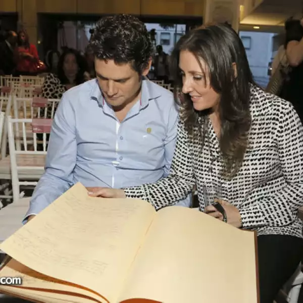 Mike Mizrahi,Andrea Mekle