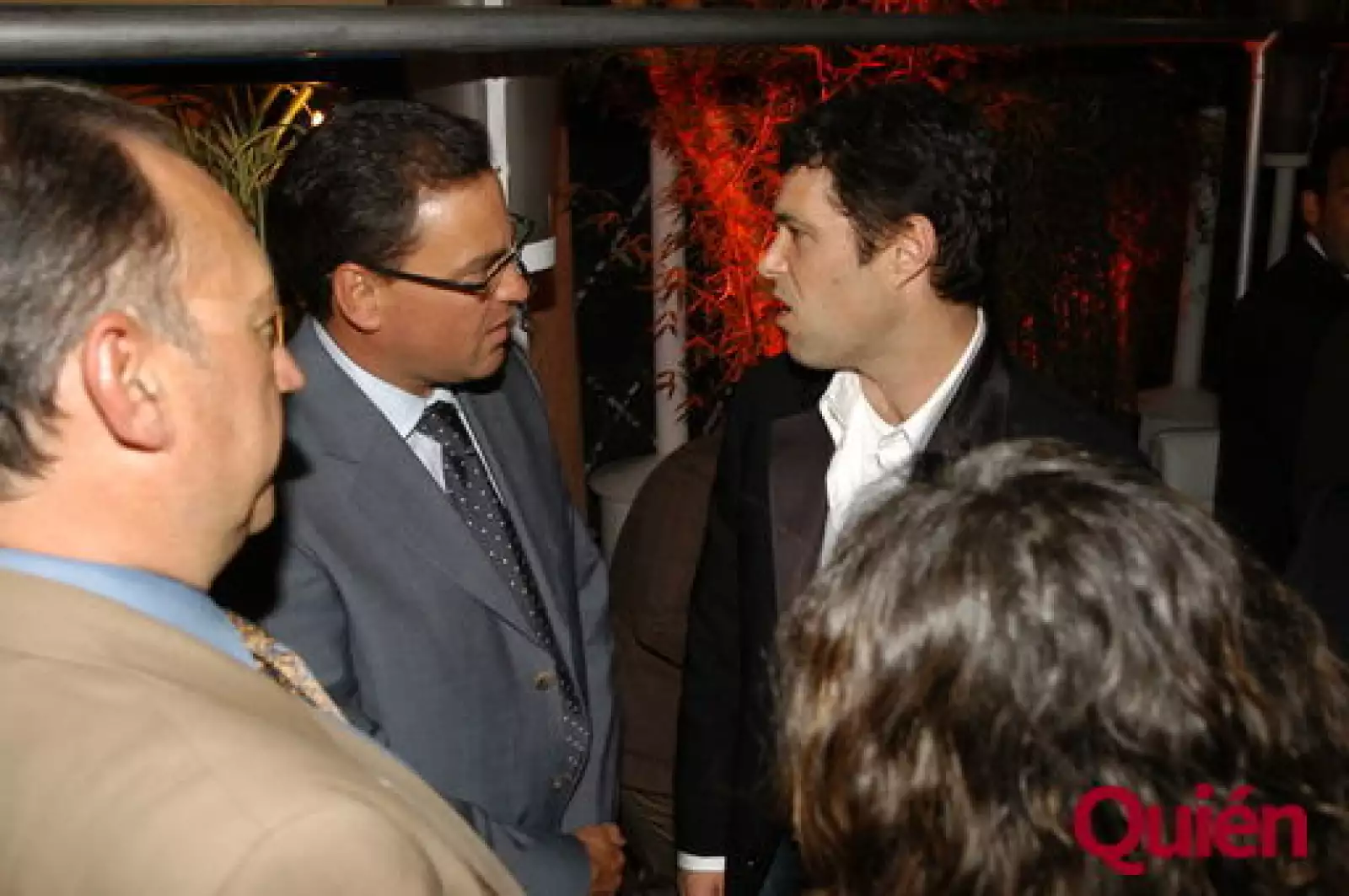 Eduardo Echeverria, Carlos Bernard