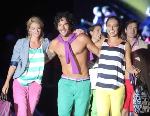 Pasarela de Tommy Hilger.