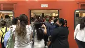 Estaciones del Metro cerradas provocan caos en la Línea 5