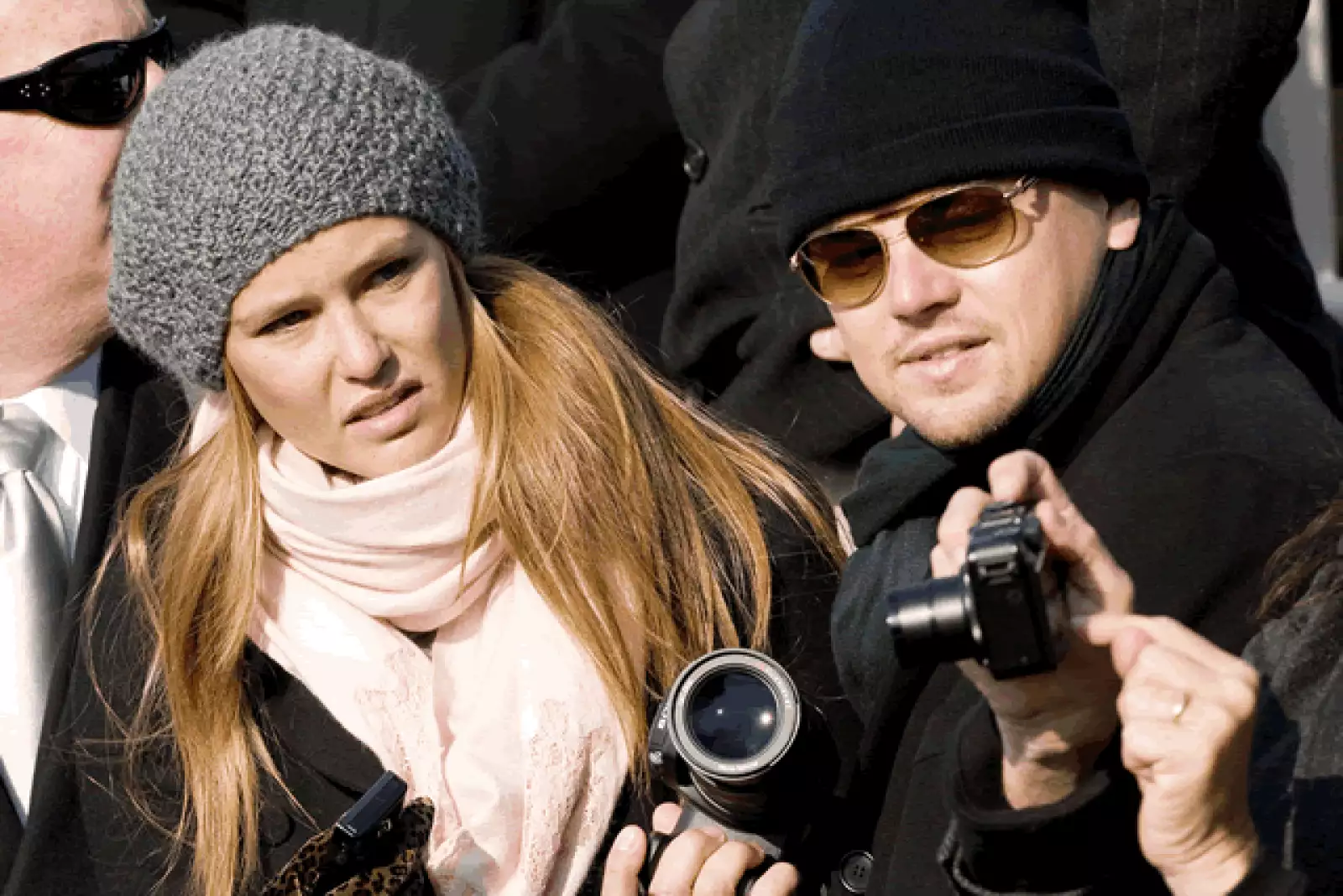 Después de haberse divorciado de un familiar, continuó modelando. En noviembre de 2005 inició una relación con el actor estadounidense Leonardo DiCaprio, la cual finalizó 6 años después.