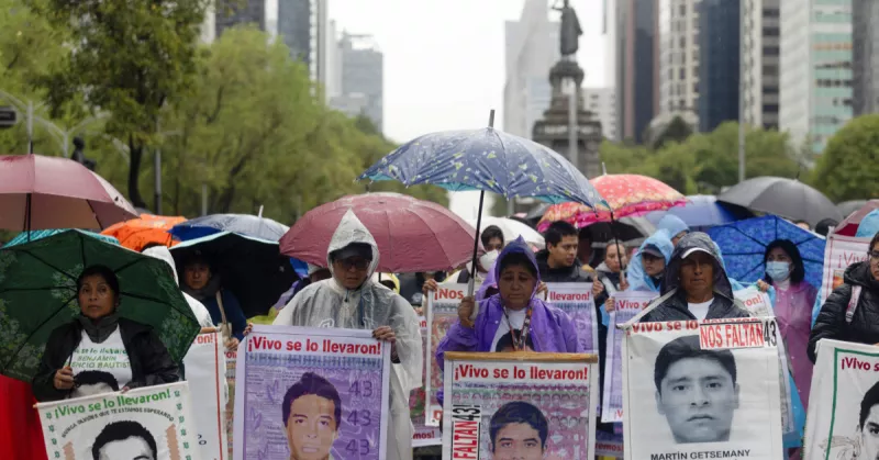 Marcha por Ayotzinapa 2025 en CDMX: a qué hora es, ruta y vías alternas