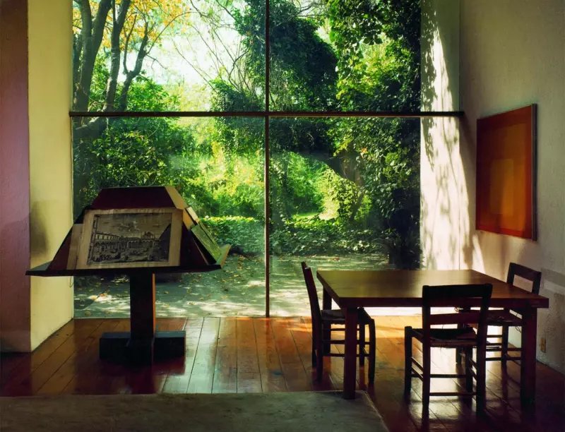 casa-estudio-luis-barragan