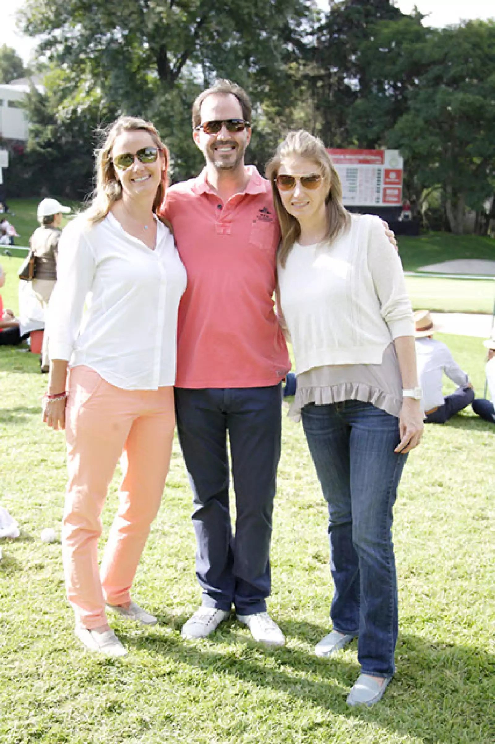 Mele Zevada,Luis Garrido y Rocío Zevada
