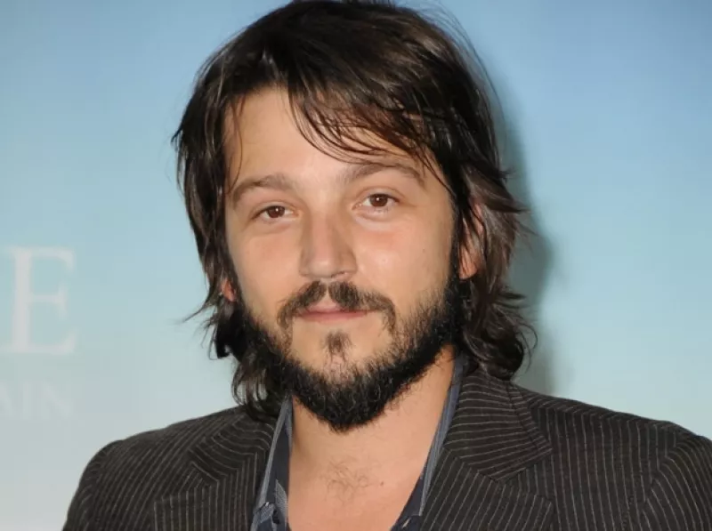 Diego Luna cumplirá el diciembre 31 años.