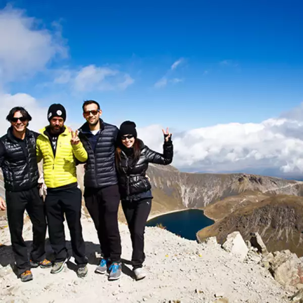 Grupo que llego a la cumbre Miguel Álvarez,Alejandro Lukini,Adrian Rico y Verónica Ibarra
