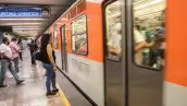 Segundo día de funcionamiento de la línea 2 del Metro que va de Cuatro Caminos a Tasqueña.