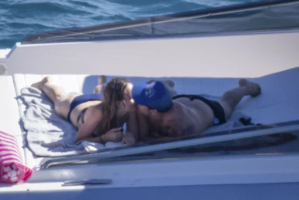 Olivia Wilde y Harry Styles presumen su amor en una escapada a Italia PREMIUM EXCLUSIVE Harry Styles and Olivia Wilde
