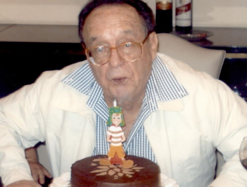 Chespirito compartió esta imagen en su cumpleaños del 2011, cuando festejó 82 años de vida.