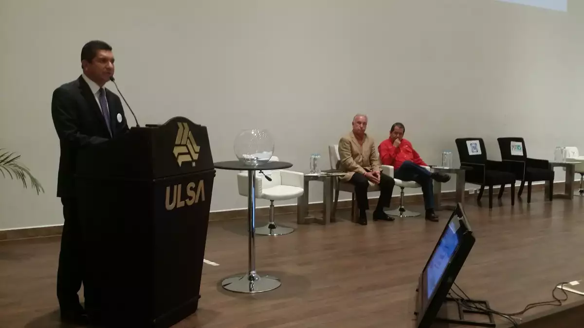 El resto de los aspirantes a gobernar Tamaulipas cancelaron su participación de último minuto.