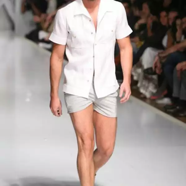 IDM desfile Macario Jimenez