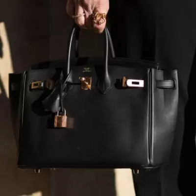 ¿Otro bolso Birkin de Hermès en subasta? Sí y esto es todo lo que se sabe