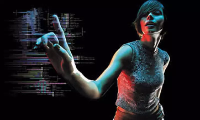 El internet influye en los procesos de creación de los diseñadores, afirma la consultora especializada en moda Anna Fusoni. (Foto: Getty Images)