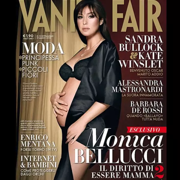 La actriz Monica Bellucci también enseñó su panza para la revista Vanity Fair.